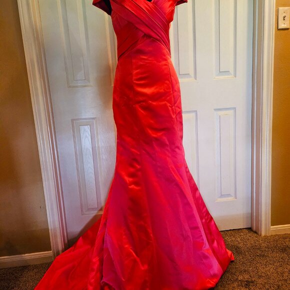 Sz Small/Medium Slender 'Pretty in Pink' Pageant Gown with Train & Lace Up Back - Picture 2 of 4